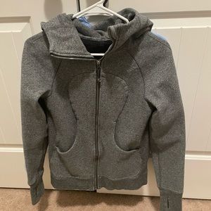 Lululemon scuba full sip size 4 in grey color